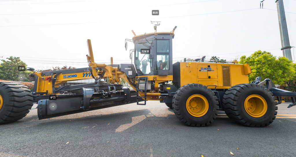 Автогрейдер xcmg gr2205at. Автогрейдер xcmg gr180. Xcmg gr2153a. Gr 180 автогрейдер. Грейдер xcmg gr1905t.