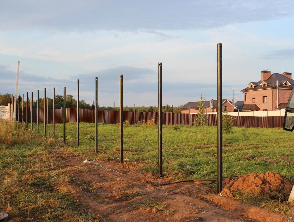 Забор из сетки рябица со столбами 20000*2000мм
