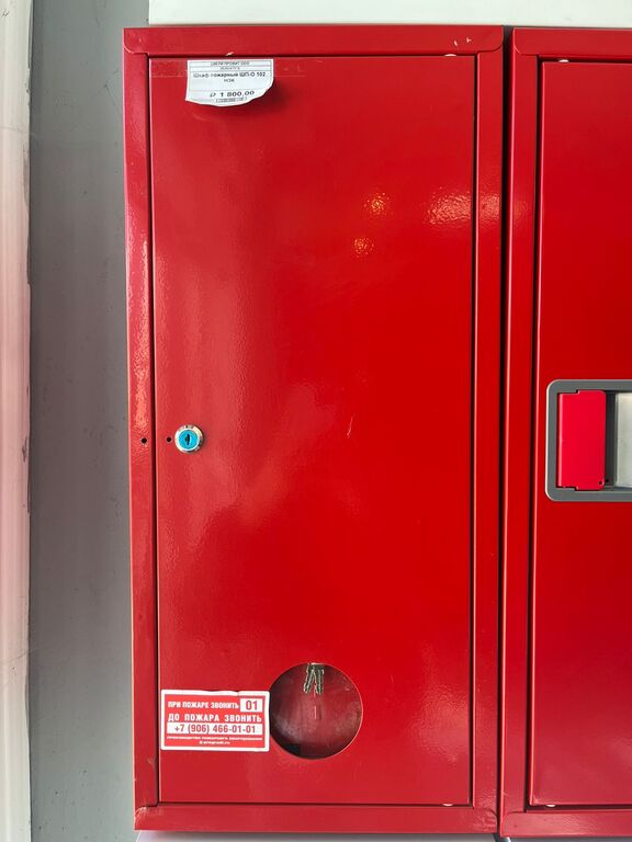 Шкафы для хранения огнетушителей, металлические ШПО-102/103, 300х620х230