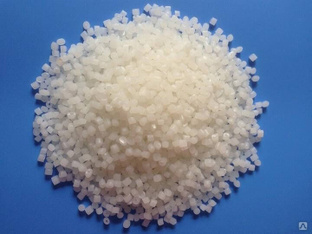 Малеиновый ангидрид — органическое соединение, в чистом состоянии - бесцветное или белое твердое вещество (бесцветные кристаллы с ромбической решеткой).
Химическая формула C4H2O3 