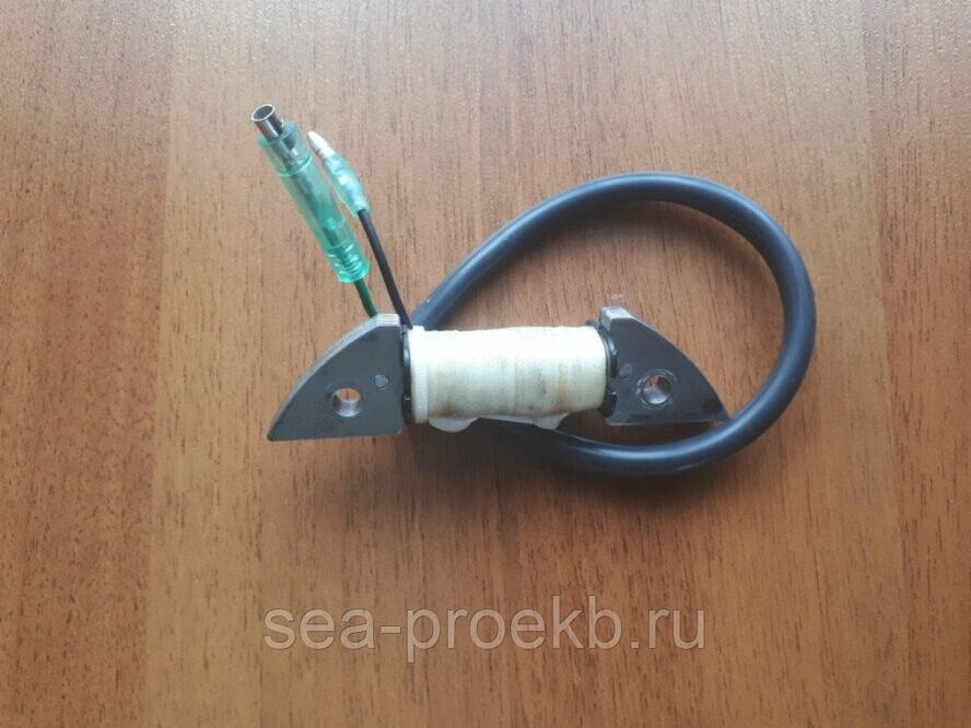 Катушка зажигания, возбуждения для лодочного мотора Tohatsu 6- 8- 9.8 ...